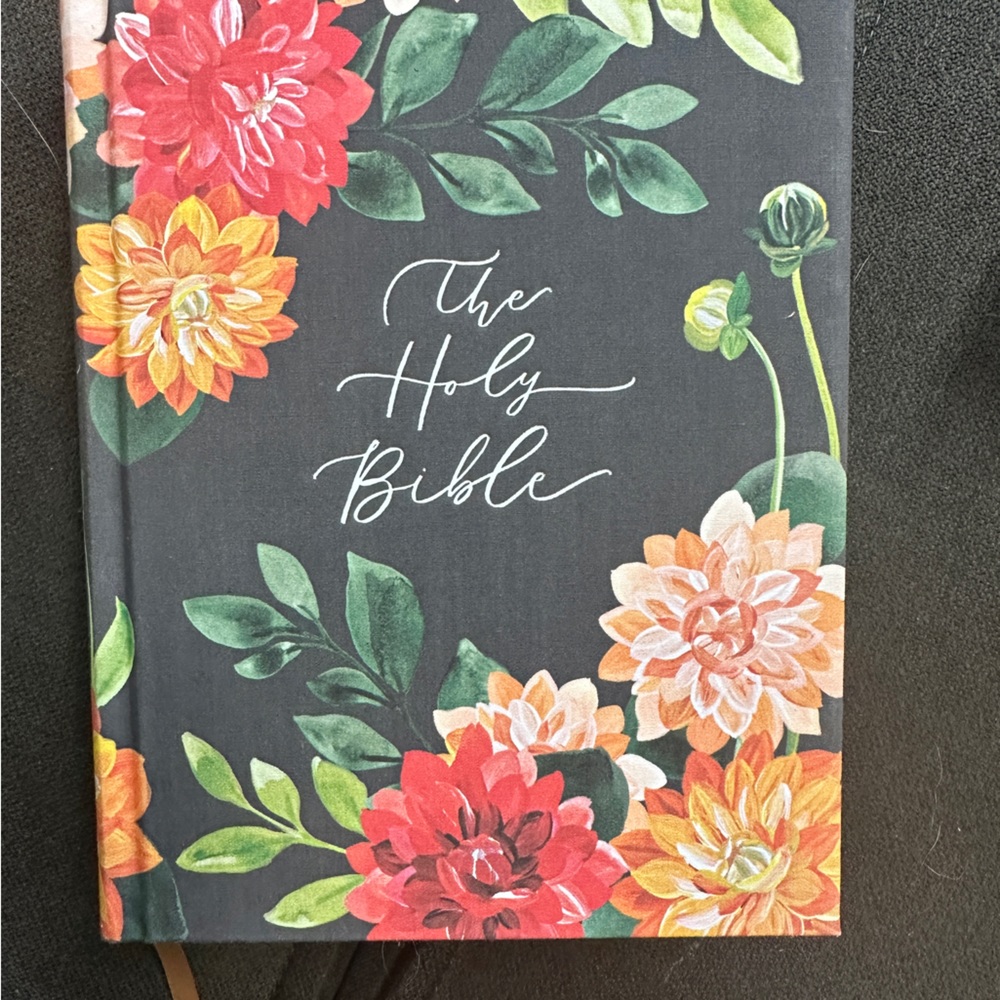 Hosanna Revival Bible